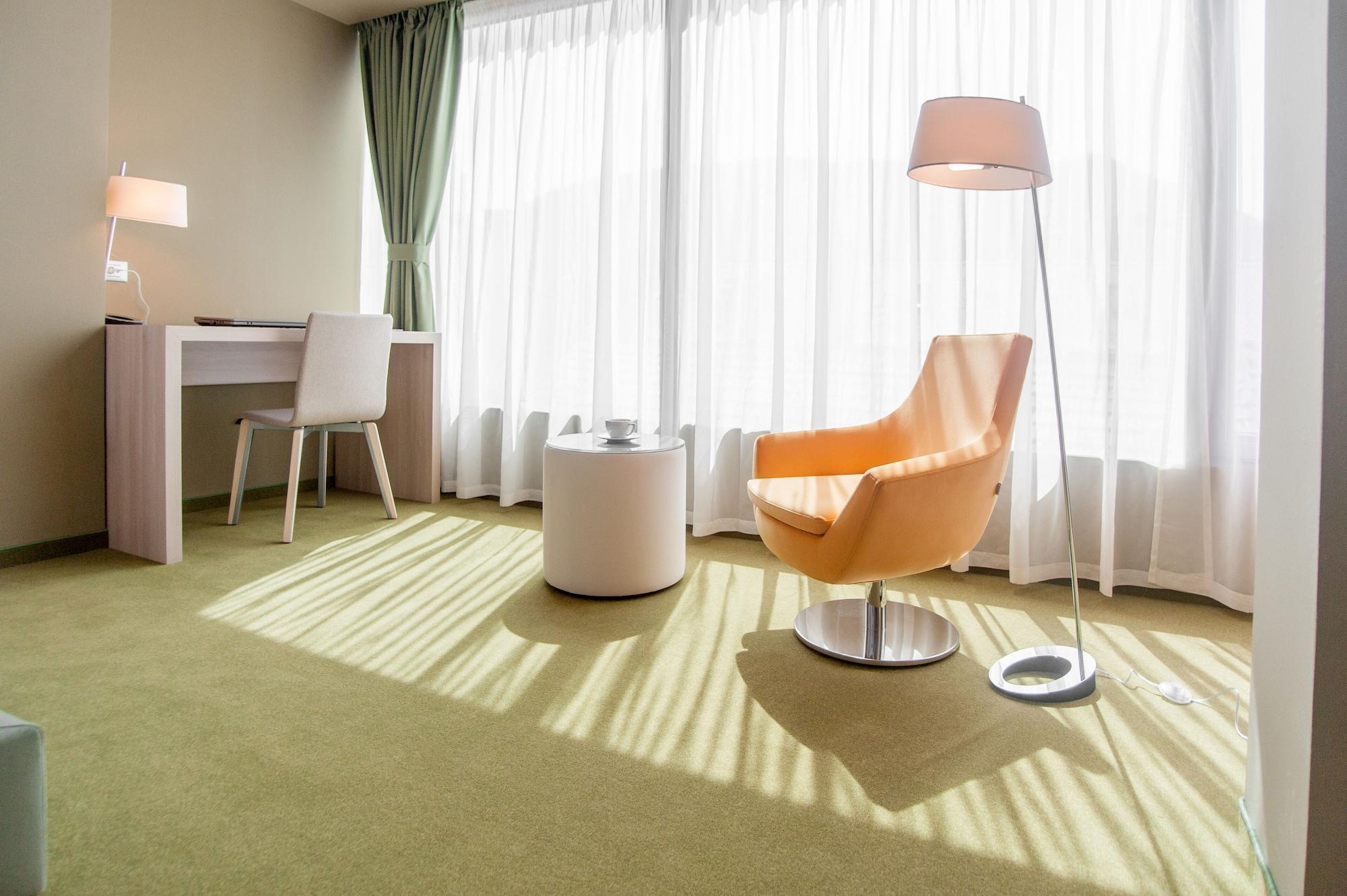 Hotel Armatti Brasov Bagian luar foto