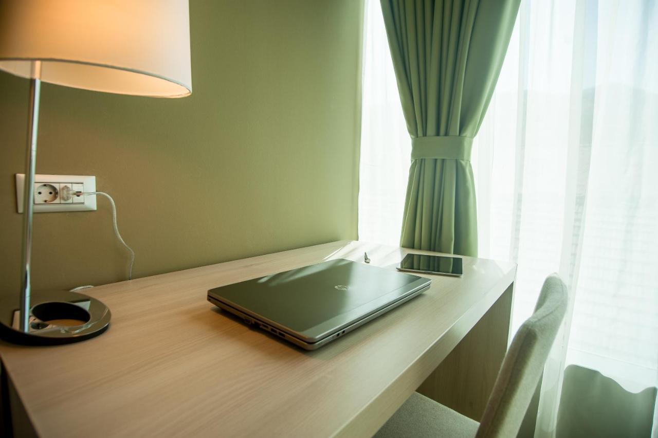 Hotel Armatti Brasov Bagian luar foto