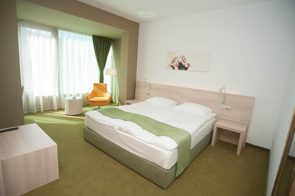 Hotel Armatti Brasov Bagian luar foto