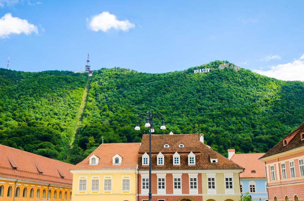 Hotel Armatti Brasov Bagian luar foto